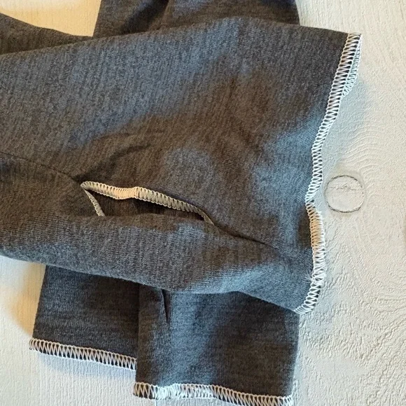 The Free People Movement Women’s Grey Right Or Run Long Sleeve Layer in XL NWT - Picture 9 of 10